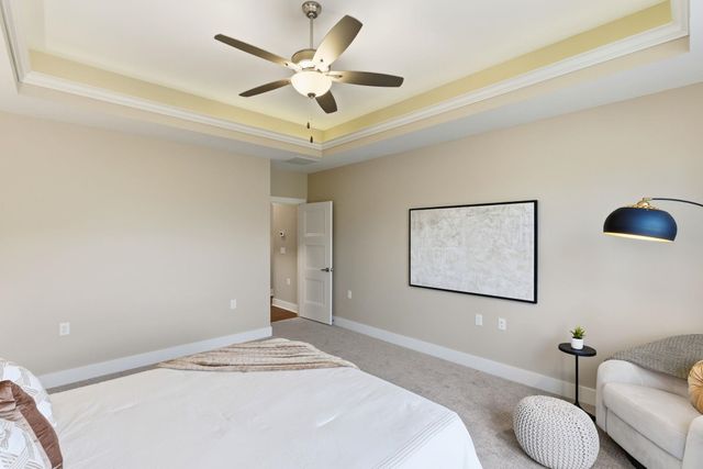 842 N Thornton Ct, Wichita, KS 67235