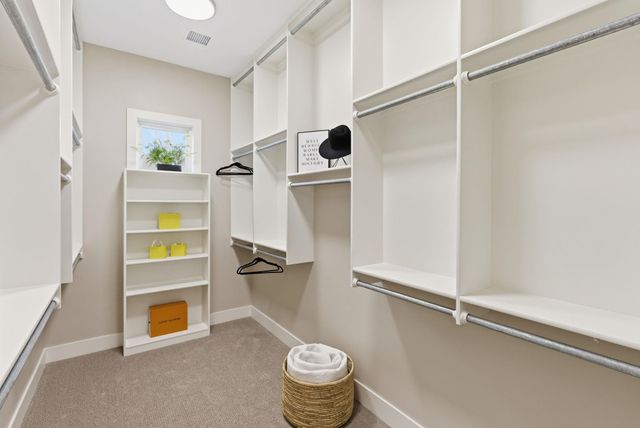 842 N Thornton Ct, Wichita, KS 67235