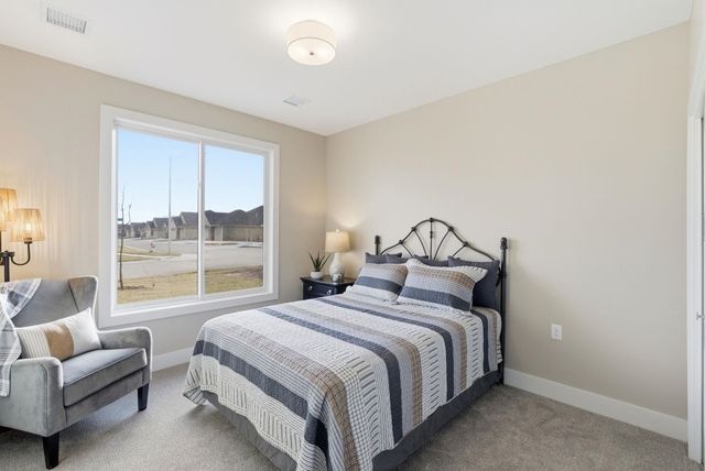 842 N Thornton Ct, Wichita, KS 67235