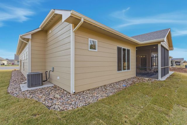 842 N Thornton Ct, Wichita, KS 67235