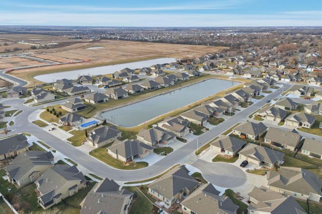 842 N Thornton Ct, Wichita, KS 67235