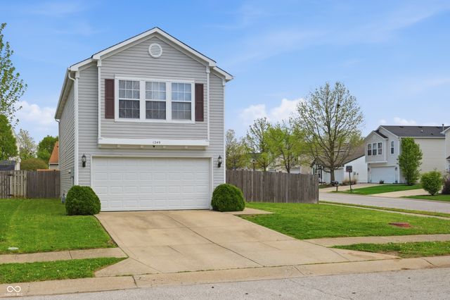 1249 Edgewater Drive, Greenwood, IN 46143