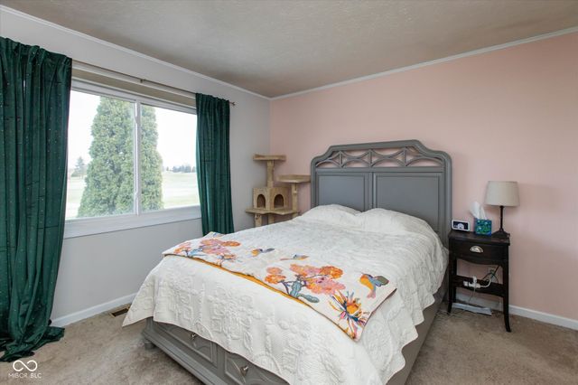 558 Cielo Vista Drive, Greenwood, IN 46143