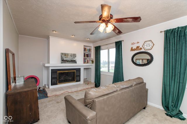 558 Cielo Vista Drive, Greenwood, IN 46143