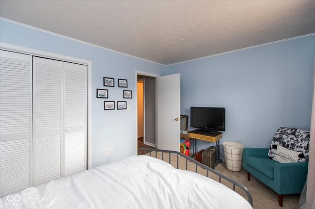 558 Cielo Vista Drive, Greenwood, IN 46143