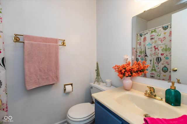 558 Cielo Vista Drive, Greenwood, IN 46143