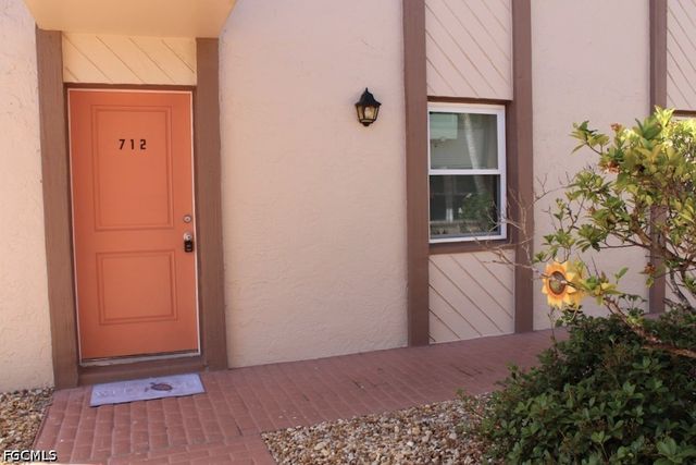 16881 Davis RD 712, Fort Myers, FL 33908