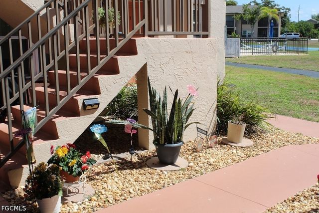 16881 Davis RD 712, Fort Myers, FL 33908