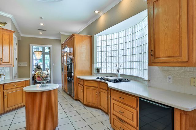 1428 Southern Hills Drive, Mansfield, TX 76063