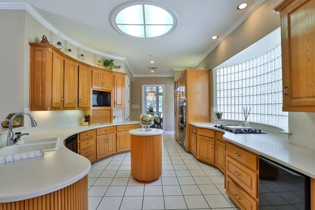 1428 Southern Hills Drive, Mansfield, TX 76063