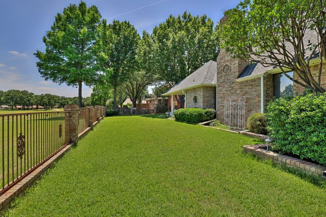 1428 Southern Hills Drive, Mansfield, TX 76063