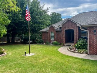 18100 Scarlet Oak Lane, Edmond, OK 73012