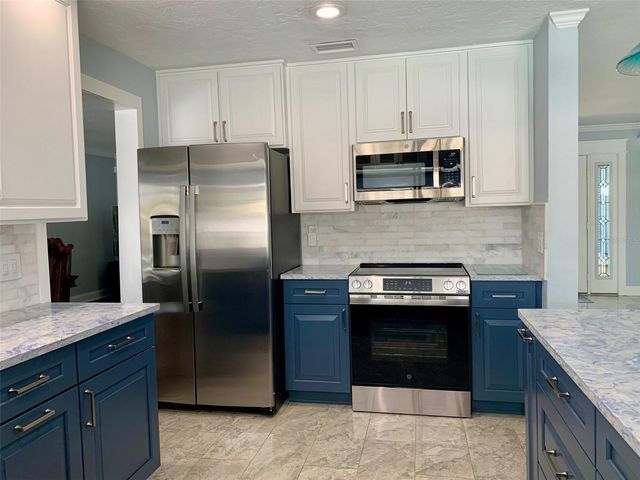 6317 WISTERIA LANE, Apollo Beach, FL 33572