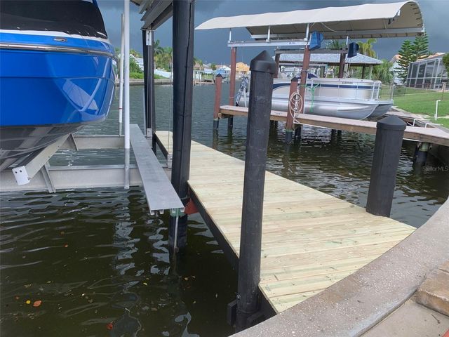 6317 WISTERIA LANE, Apollo Beach, FL 33572