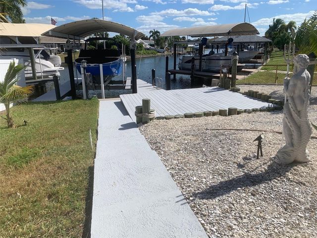 6317 WISTERIA LANE, Apollo Beach, FL 33572