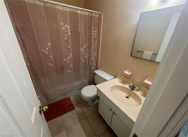 10 Tangelo CT, Lehigh Acres, FL 33936