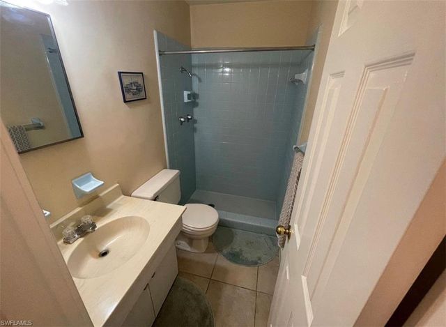 10 Tangelo CT, Lehigh Acres, FL 33936