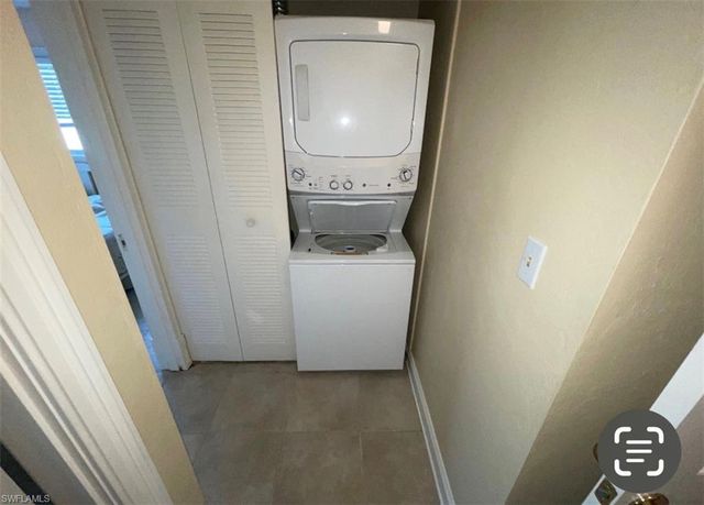 10 Tangelo CT, Lehigh Acres, FL 33936