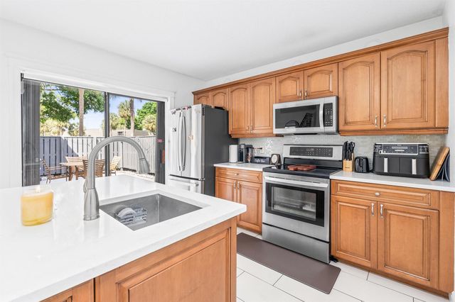 3611 36th Way, West Palm Beach, FL 33407