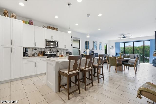 8932 Madrid CIR, Naples, FL 34104