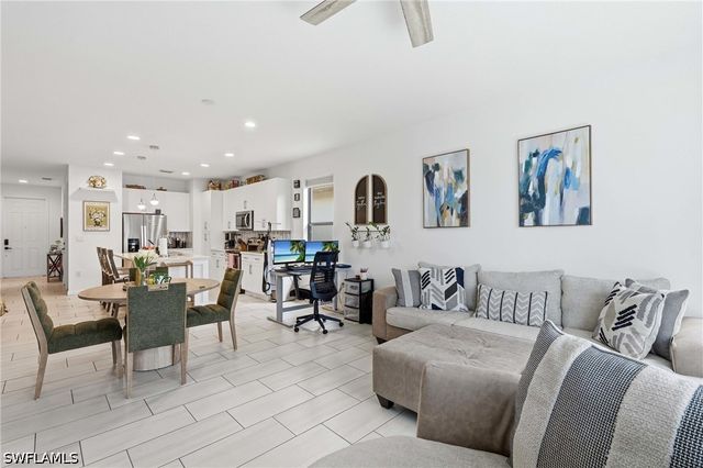 8932 Madrid CIR, Naples, FL 34104