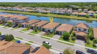 8932 Madrid CIR, Naples, FL 34104