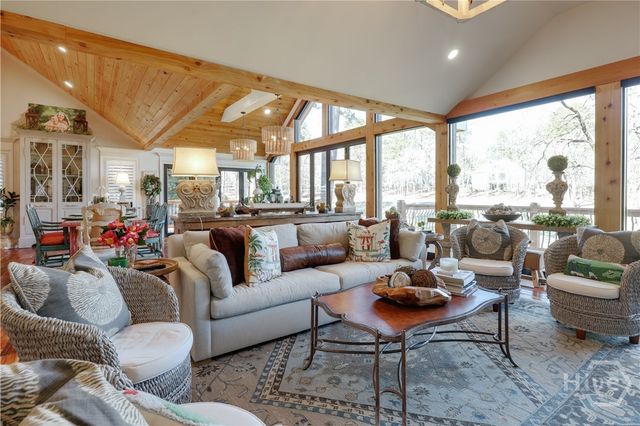 1040 Spy Glass Hill, Greensboro, GA 30642