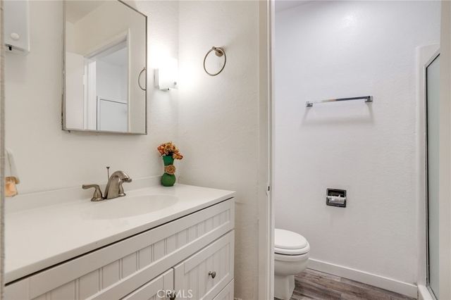 1094 Cabrillo Park, Santa Ana, CA 92701