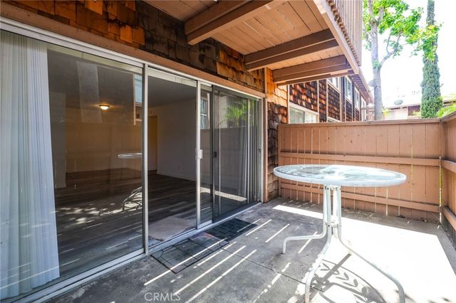 1094 Cabrillo Park, Santa Ana, CA 92701