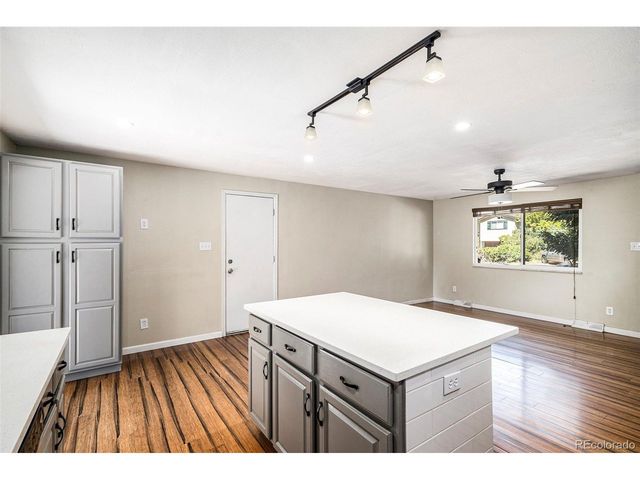 130 Dianna Dr, Lone Tree, CO 80124