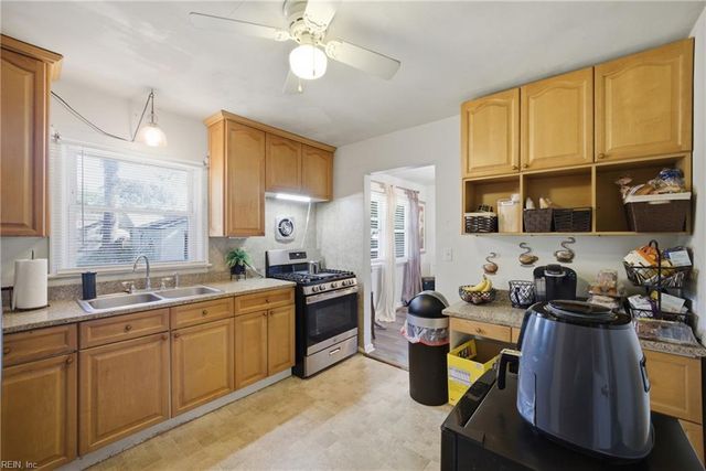 1424 Ramsey RD, Norfolk, VA 23503