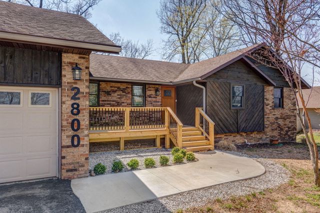 2800 W Oak Run Road, Ozark, MO 65721