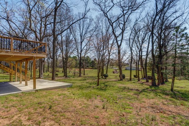 2800 W Oak Run Road, Ozark, MO 65721