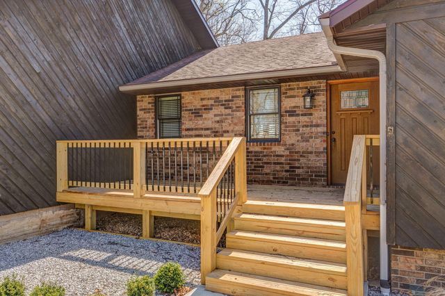 2800 W Oak Run Road, Ozark, MO 65721