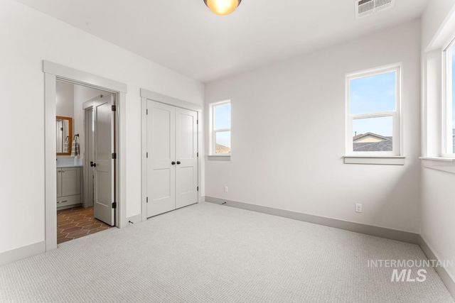 9262 W Sooty Grouse Ct, Boise, ID 83714