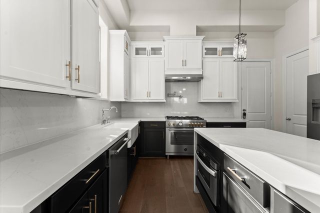 1902 W 25th Street, Houston, TX 77008