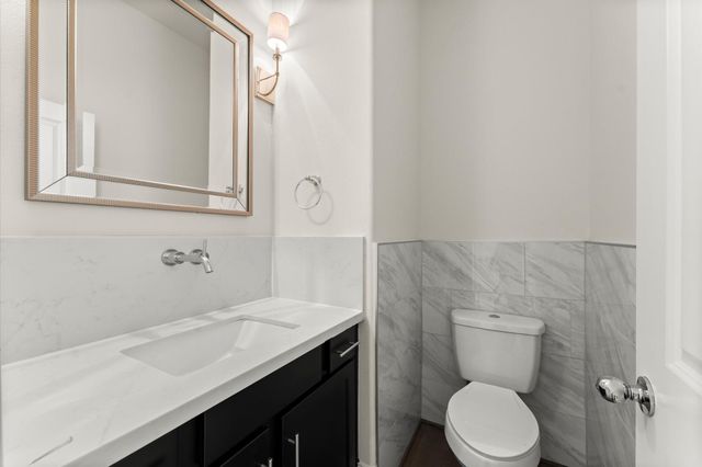 1902 W 25th Street, Houston, TX 77008