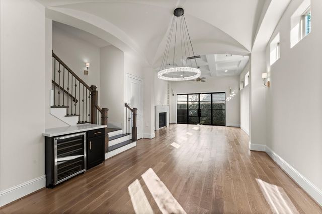 1902 W 25th Street, Houston, TX 77008