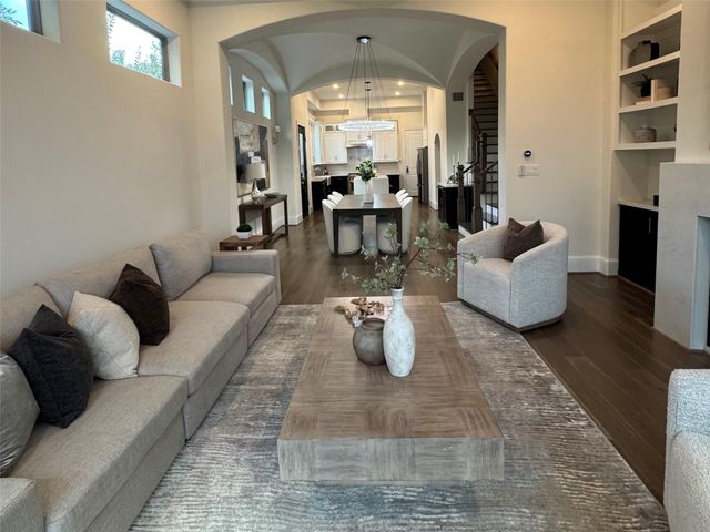 1902 W 25th Street, Houston, TX 77008