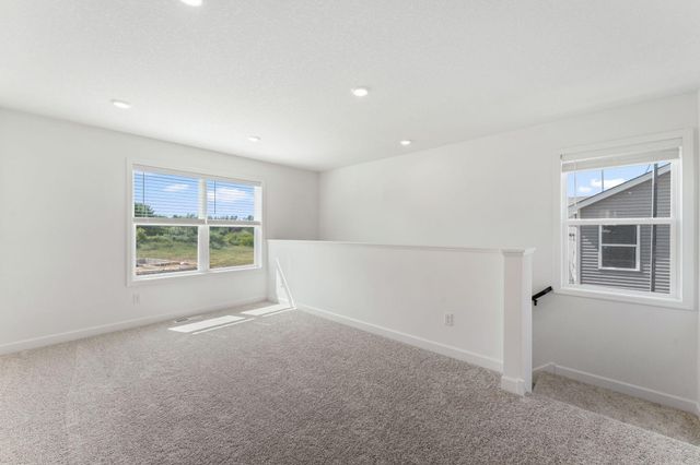 8916 Periwinkle Boulevard, Woodbury, MN 55129