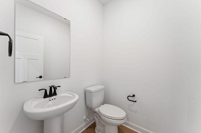 8916 Periwinkle Boulevard, Woodbury, MN 55129