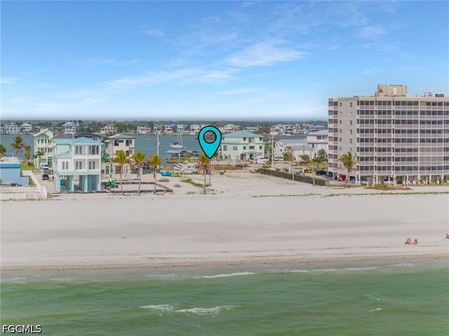 507 Carlos CIR, Fort Myers Beach, FL 33931