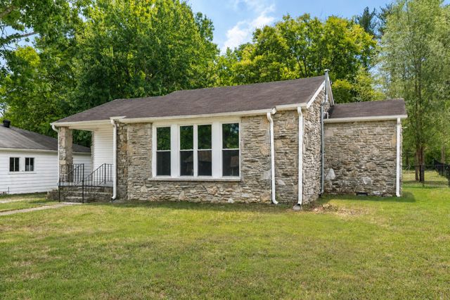 602 Hatcher Dr, Fayetteville, TN 37334