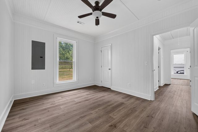 602 Hatcher Dr, Fayetteville, TN 37334