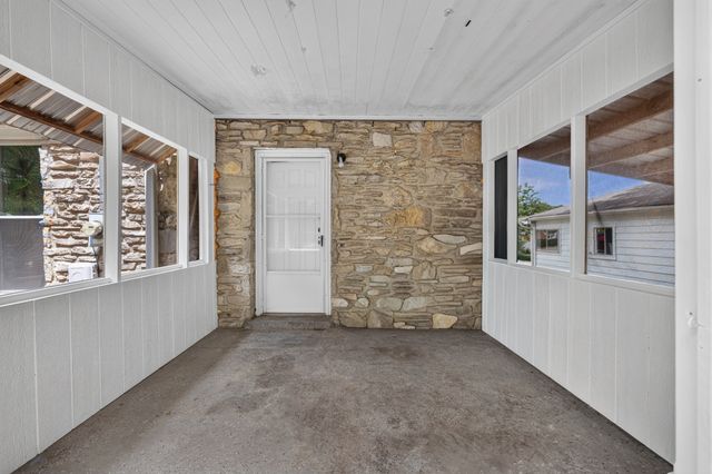602 Hatcher Dr, Fayetteville, TN 37334