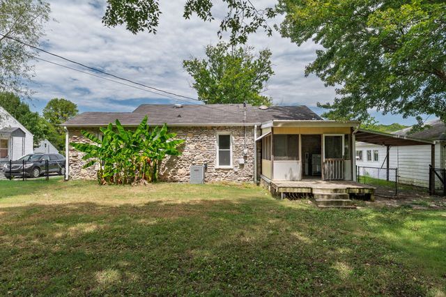 602 Hatcher Dr, Fayetteville, TN 37334