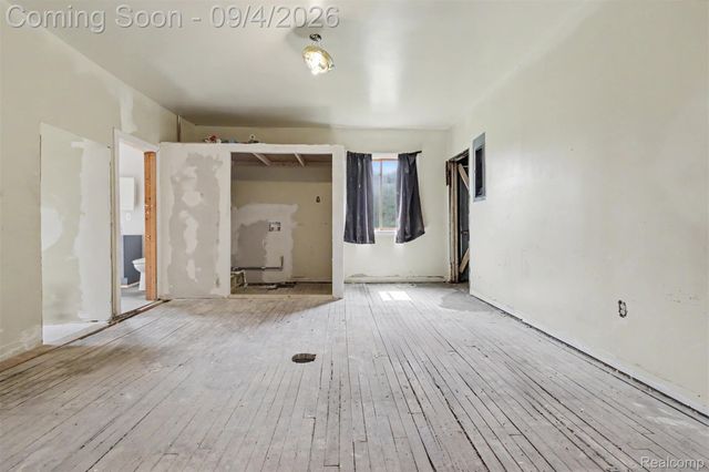 4187 Junction Avenue, Detroit, MI 48210