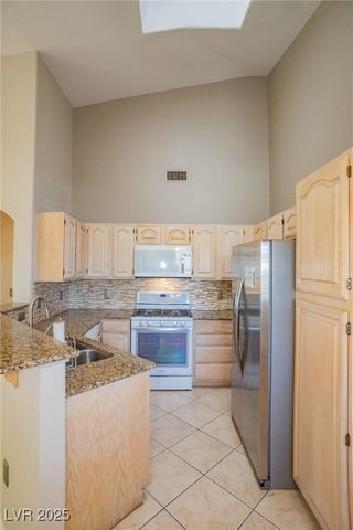 3320 South Fort Apache Road 239, Las Vegas, NV 89117