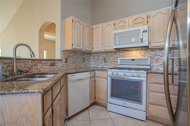 3320 South Fort Apache Road 239, Las Vegas, NV 89117