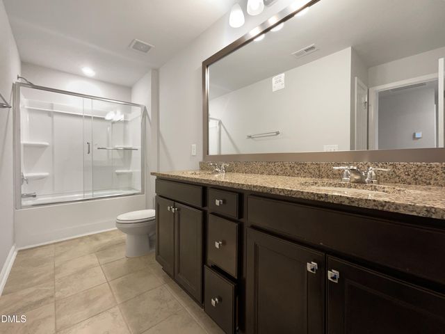 3000 Adencrest Place, Fuquay Varina, NC 27526